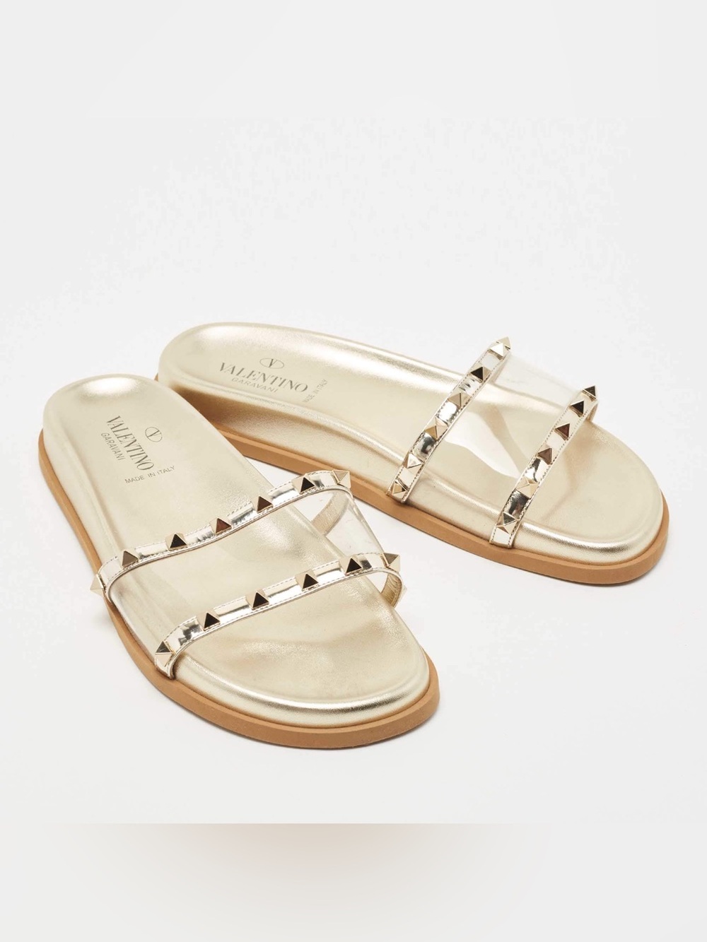 Valentino Gold Leather and PVC Rockstud Flat
Slides 39
